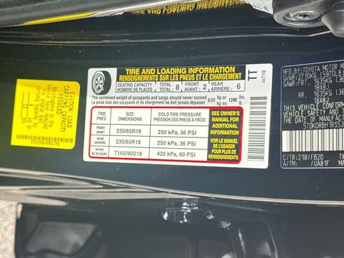 Used 2024 Toyota Highlander LE image 11