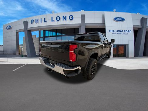 Used 2024 Chevrolet Silverado 2500 LTZ AWD/4WD image 5