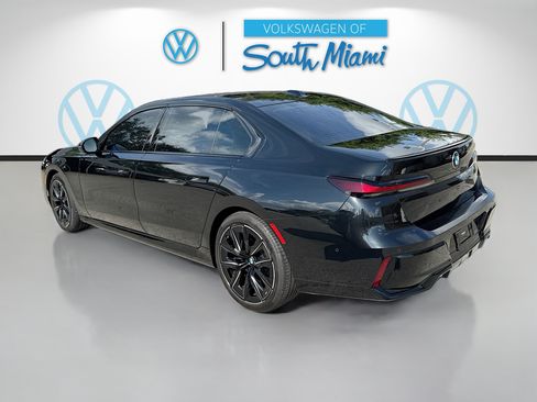 Used 2023 BMW 740i RWD image 5