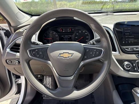 Used 2020 Chevrolet Malibu LS w/ LPO, Convenience Package 2 FWD image 21