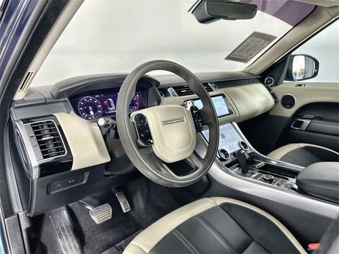 Used 2020 Land Rover Range Rover Sport HST image 10