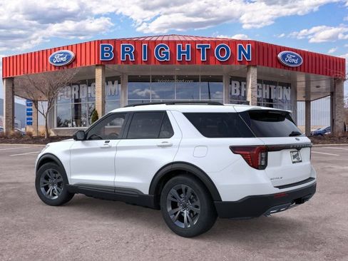 Used 2026 Ford Explorer Active w/ Active Comfort Package AWD/4WD image 7