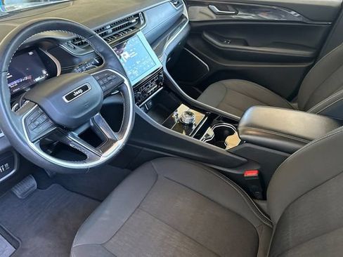 Used 2022 Jeep Grand Cherokee L Laredo w/ Luxury Tech Group I AWD/4WD image 12