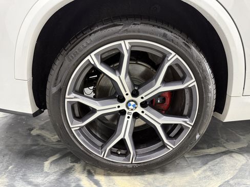Used 2022 BMW X5 xDrive40i AWD/4WD image 34