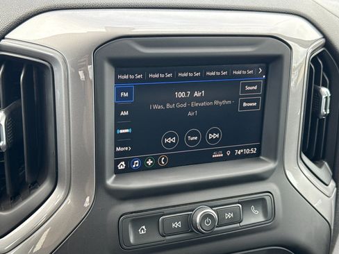 Used 2022 Chevrolet Silverado 1500 Custom RWD image 16