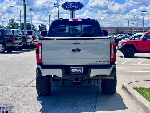 Used 2026 Ford F250 Lariat w/ Black Appearance Package AWD/4WD image 5