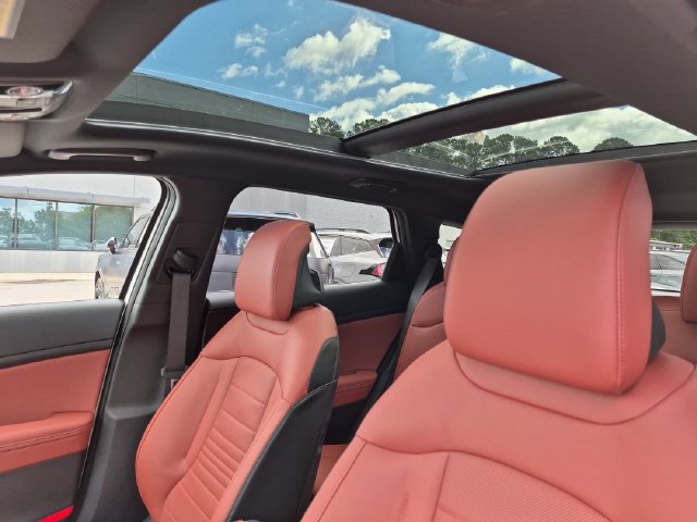 New 2027 Kia Sportage SX FWD image 13