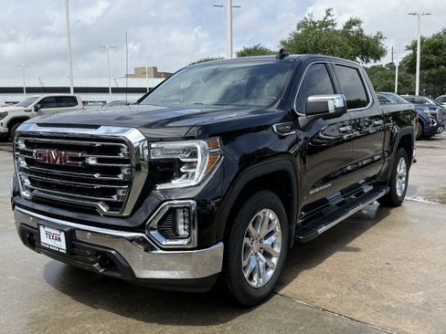 Used 2021 GMC Sierra 1500 SLT w/ SLT Premium Plus Package AWD/4WD image 9
