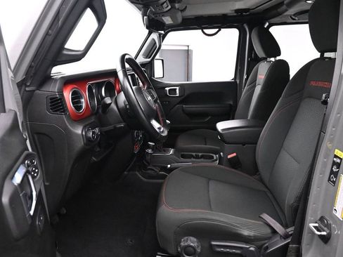 Used 2022 Jeep Wrangler Unlimited Rubicon w/ Dual Top Group AWD/4WD image 15