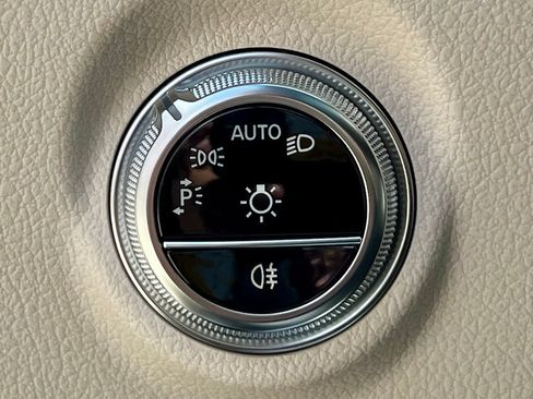 Certified 2023 Mercedes-Benz C 300 4MATIC Sedan image 35