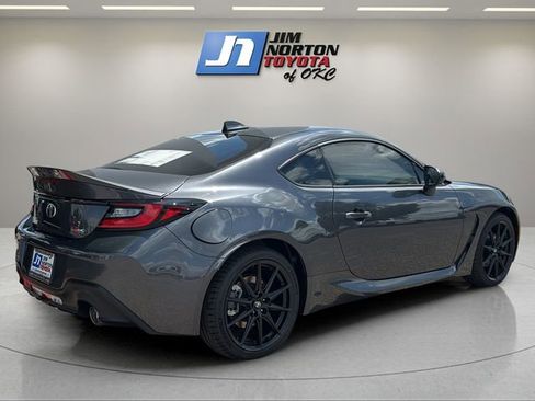 New 2026 Toyota GR86 Premium RWD image 5