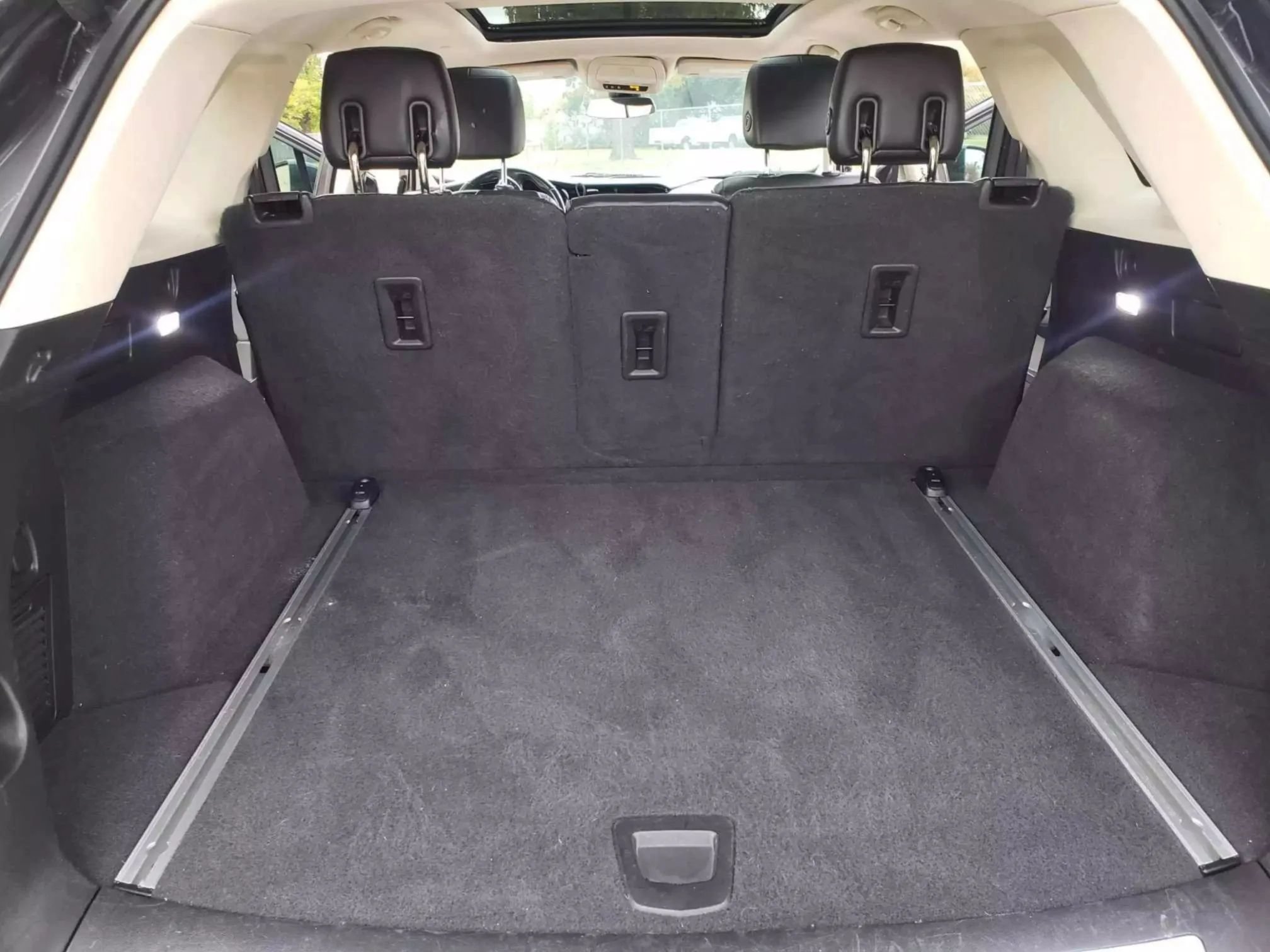 Used 2018 Cadillac XT5 Premium Luxury FWD image 29
