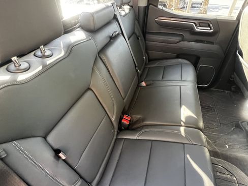 Used 2025 GMC Sierra 1500 SLT w/ SLT Premium Plus Package image 38