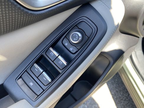 Used 2019 Subaru Forester Limited AWD/4WD image 18