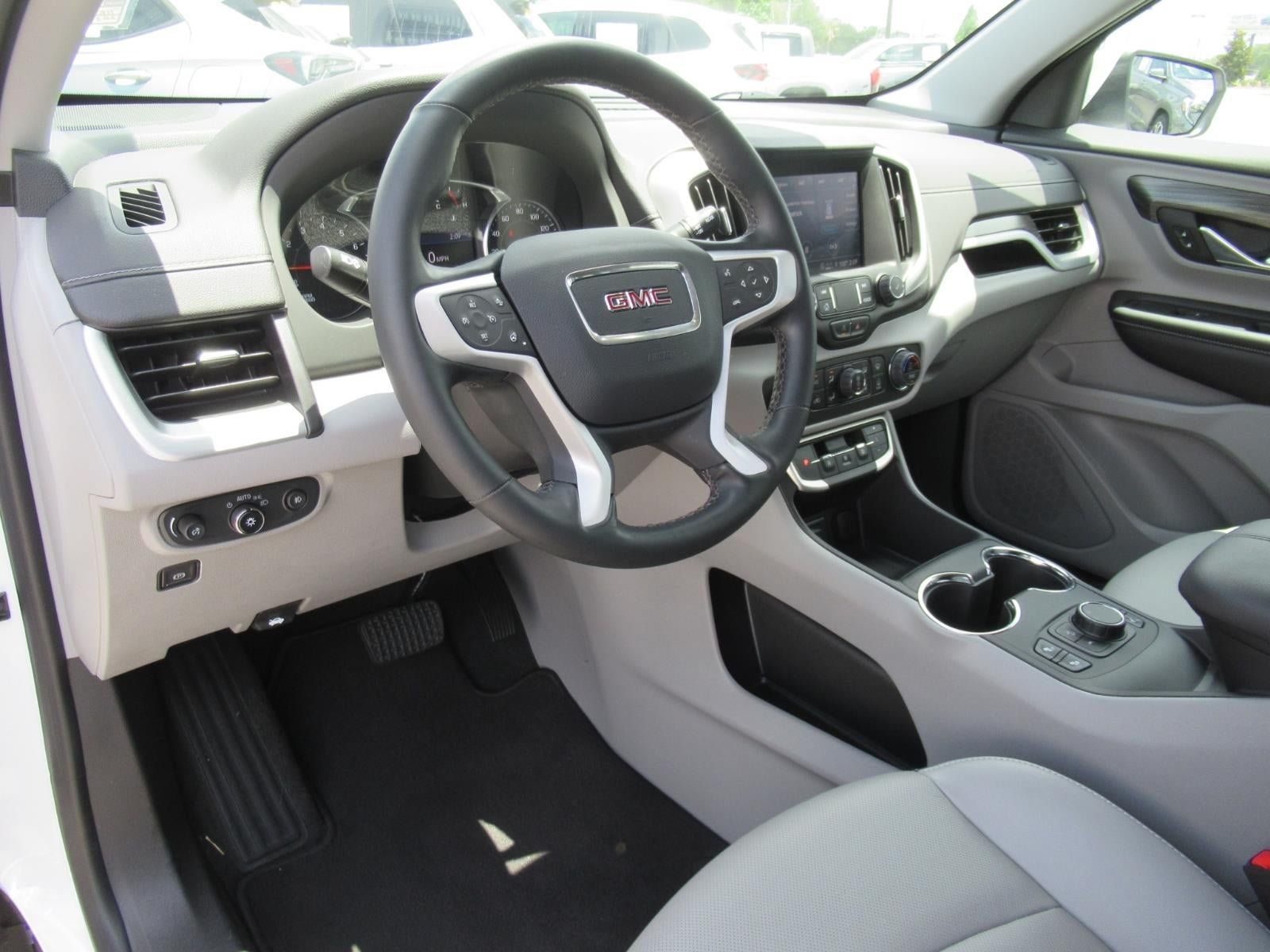 Used 2023 GMC Terrain SLT FWD image 17