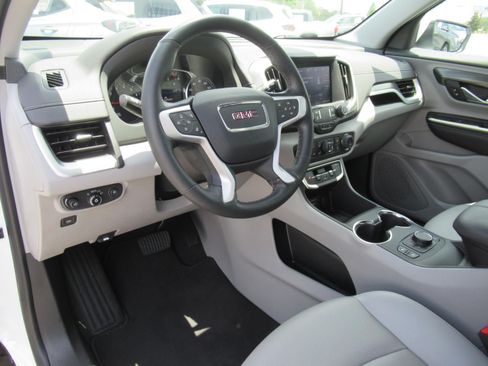 Used 2023 GMC Terrain SLT FWD image 17
