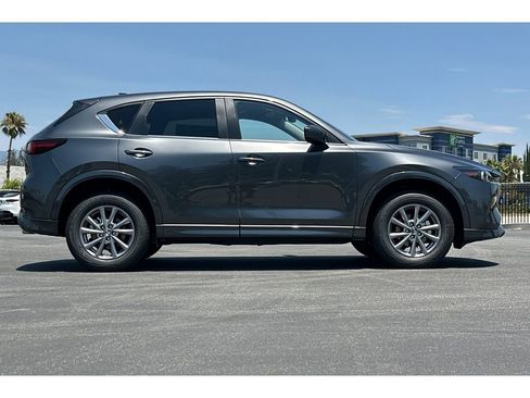 New 2025 MAZDA CX-5 AWD 2.5 S w/ Preferred Package image 4