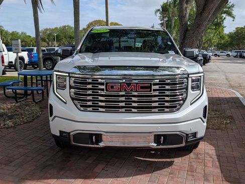 Used 2022 GMC Sierra 1500 Denali image 2