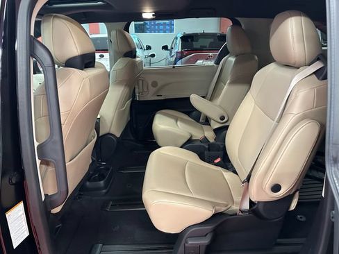 Certified 2024 Toyota Sienna XLE w/ XLE Plus Package AWD/4WD image 12