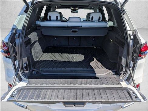 Used 2024 BMW X5 xDrive40i w/ Premium Package AWD/4WD image 6