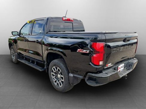 Used 2024 Chevrolet Colorado Z71 w/ Z71 Convenience Package 2 AWD/4WD image 9