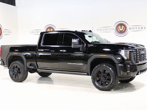 Used 2024 GMC Sierra 3500 Denali Ultimate image 6