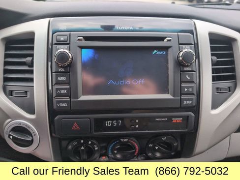 Used 2013 Toyota Tacoma 4x4 Access Cab w/ SR5 Pkg image 20