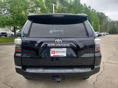 Certified 2019 Toyota 4Runner SR5 AWD/4WD image 5
