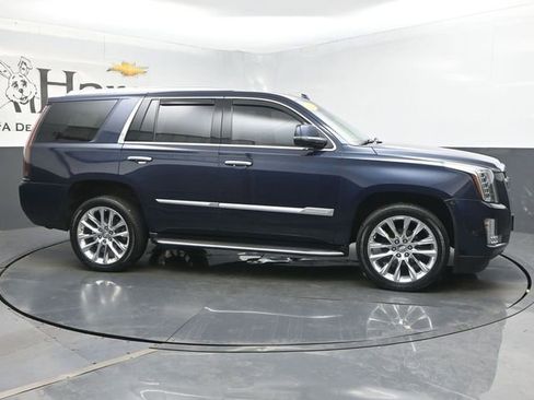Used 2020 Cadillac Escalade Luxury AWD/4WD image 50