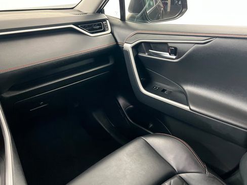 Used 2024 Toyota RAV4 Adventure image 10