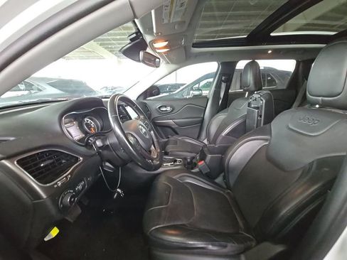 Used 2021 Jeep Cherokee Limited w/ Elite Package AWD/4WD image 3