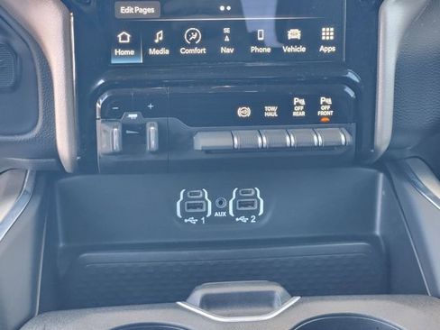 Used 2024 RAM 3500 Laramie w/ Towing Technology Group image 15