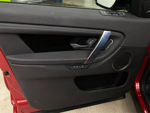 Used 2020 Land Rover Discovery Sport SE AWD/4WD image 26