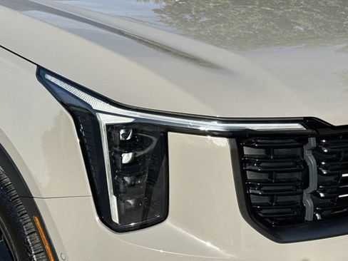 Used 2025 Kia Sorento SX AWD/4WD image 36