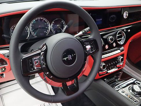 Used 2022 Rolls-Royce Ghost image 28