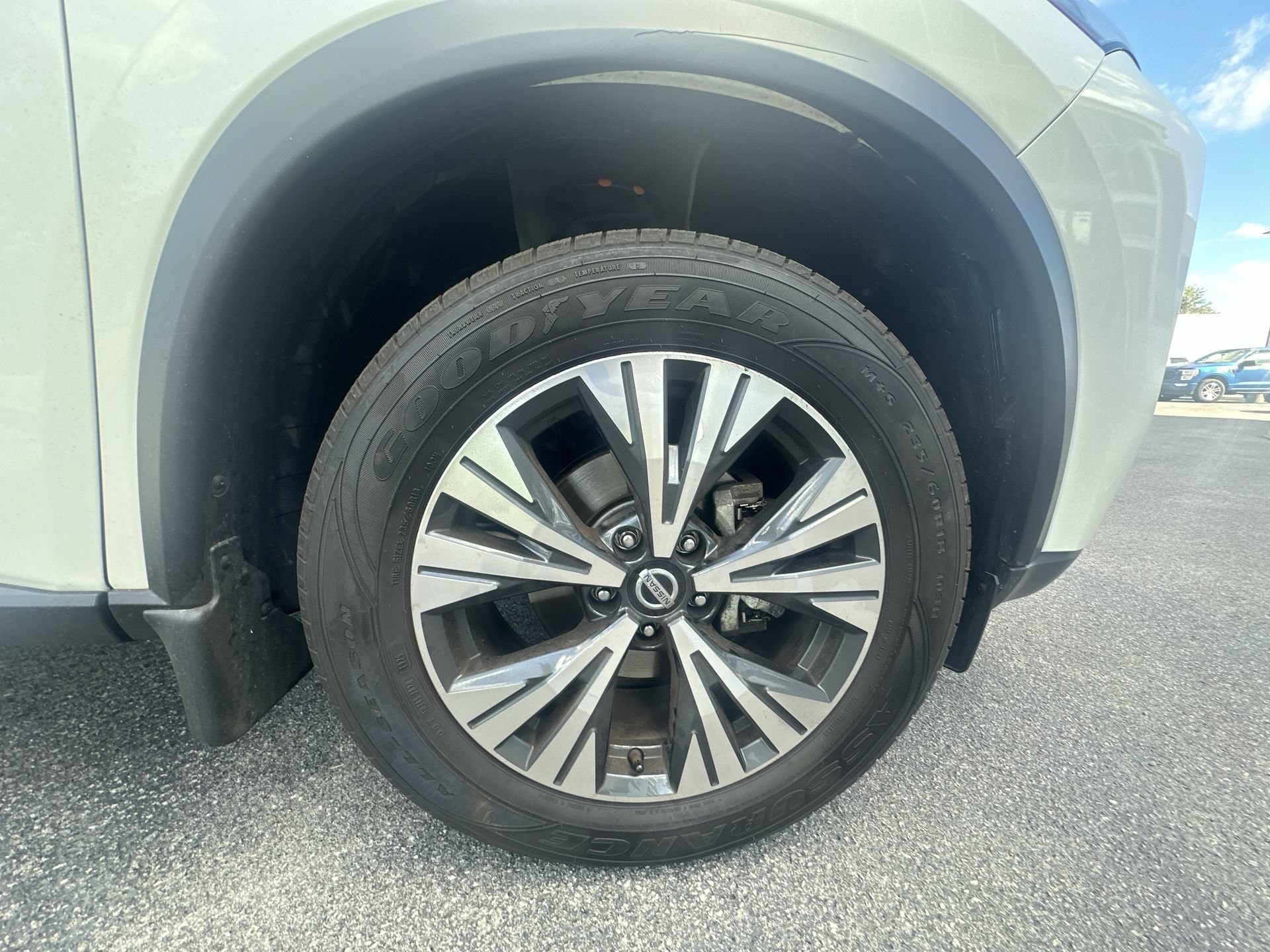 Used 2021 Nissan Rogue SV AWD/4WD image 33