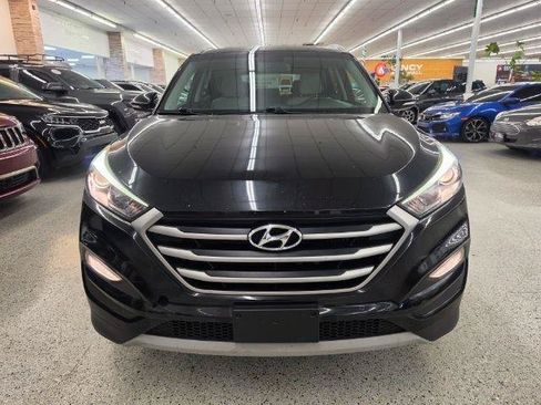 Used 2017 Hyundai Tucson Sport AWD/4WD image 3