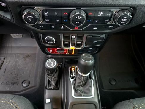 New 2026 Jeep Gladiator Willys image 12