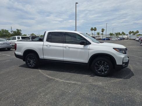 Certified 2023 Honda Ridgeline Sport image 2