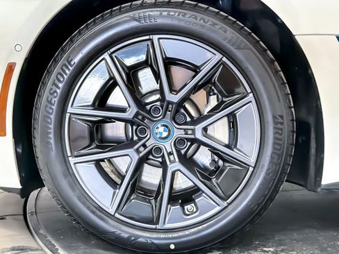 Used 2023 BMW i4 eDrive35 RWD image 26