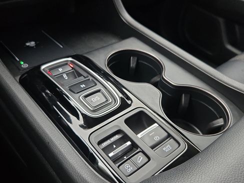 Used 2025 Honda Pilot EX-L image 26
