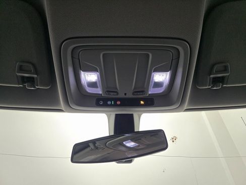 Used 2019 Chevrolet Silverado 1500 Custom image 30