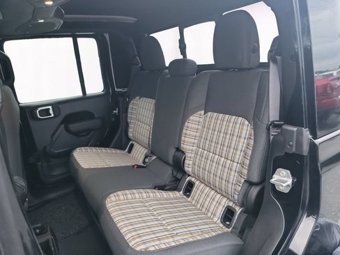 New 2026 Jeep Gladiator Sport AWD/4WD image 13