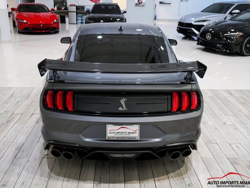 Used 2021 Ford Mustang Shelby GT500 w/ Carbon Fiber Track Pack RWD image 21