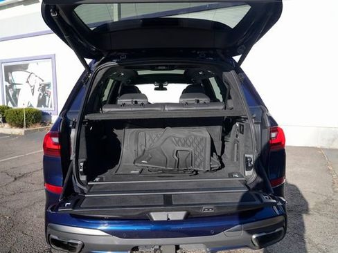 Used 2020 BMW X7 M50i w/ Dynamic Handling Package image 16