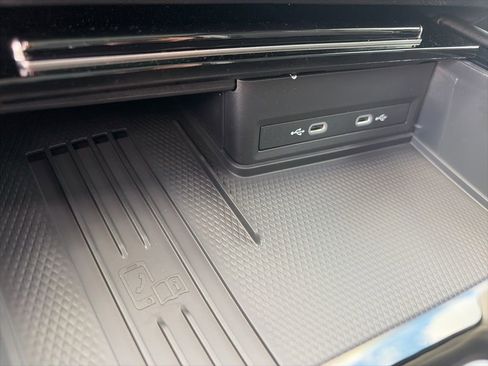 New 2026 Volkswagen Atlas Peak Edition AWD/4WD image 18