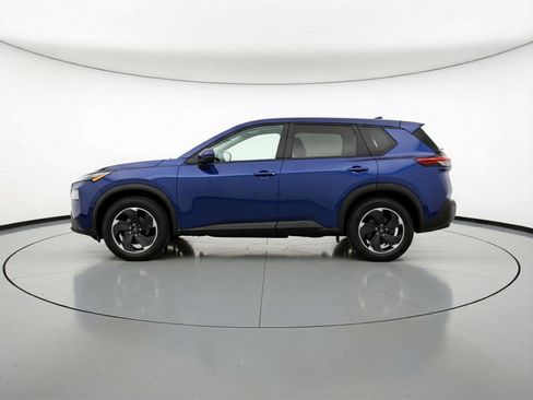 Used 2025 Nissan Rogue SV image 5