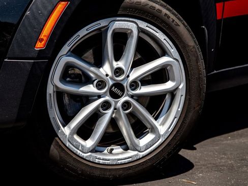 Used 2015 MINI Cooper Countryman FWD image 9
