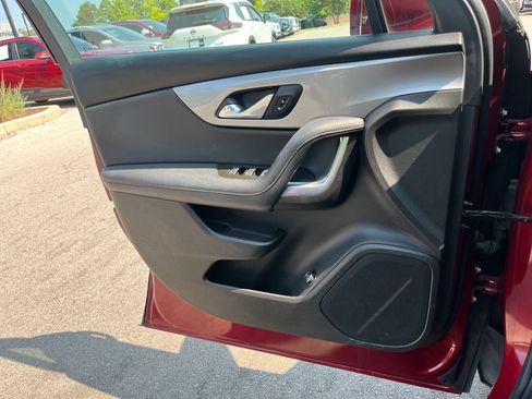 Used 2019 Chevrolet Blazer LT FWD image 10