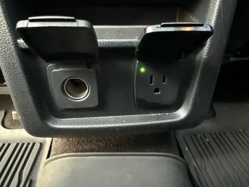 Used 2019 Ford Edge SEL w/ Equipment Group 201A AWD/4WD image 25